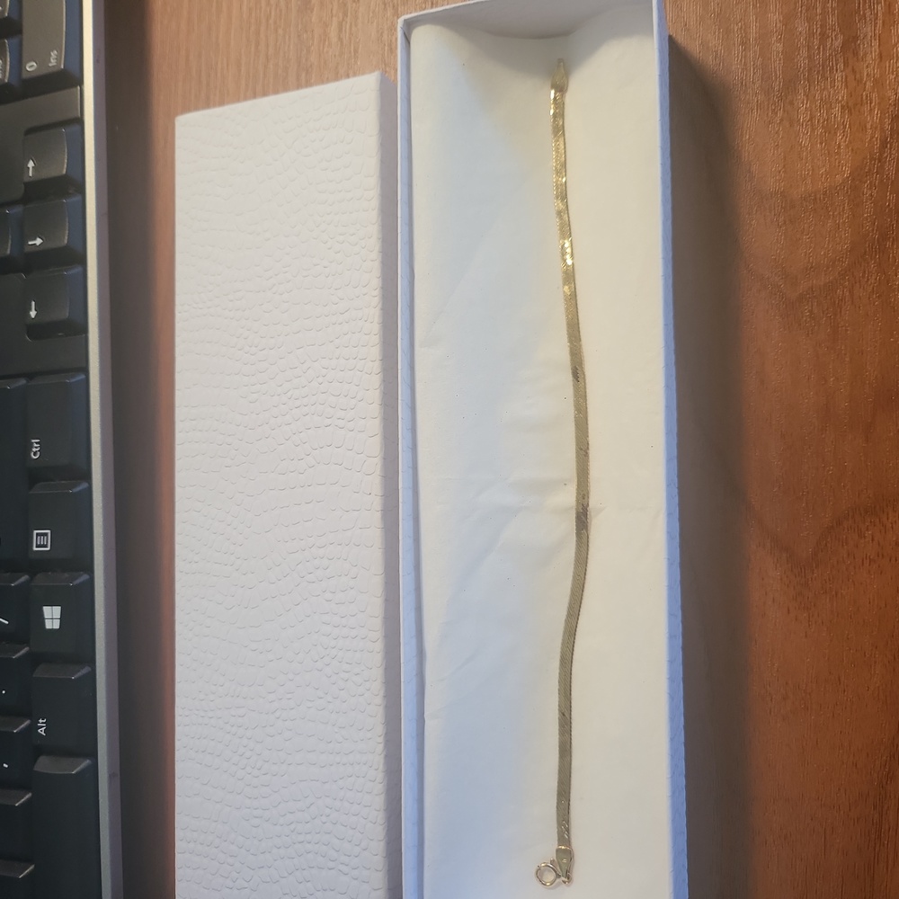 14k gold bracelet